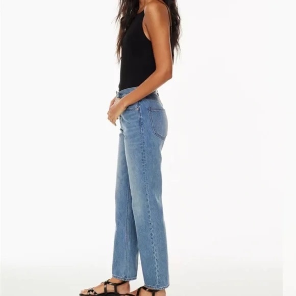 Aritzia Denim Forum The BF High Rise Loose Denim Blue Jeans - Picture 2 of 7